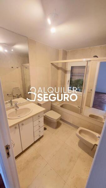 Inmueble en Calle de Cochabamba, MADRID