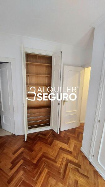 Inmueble en Calle de Cochabamba, MADRID