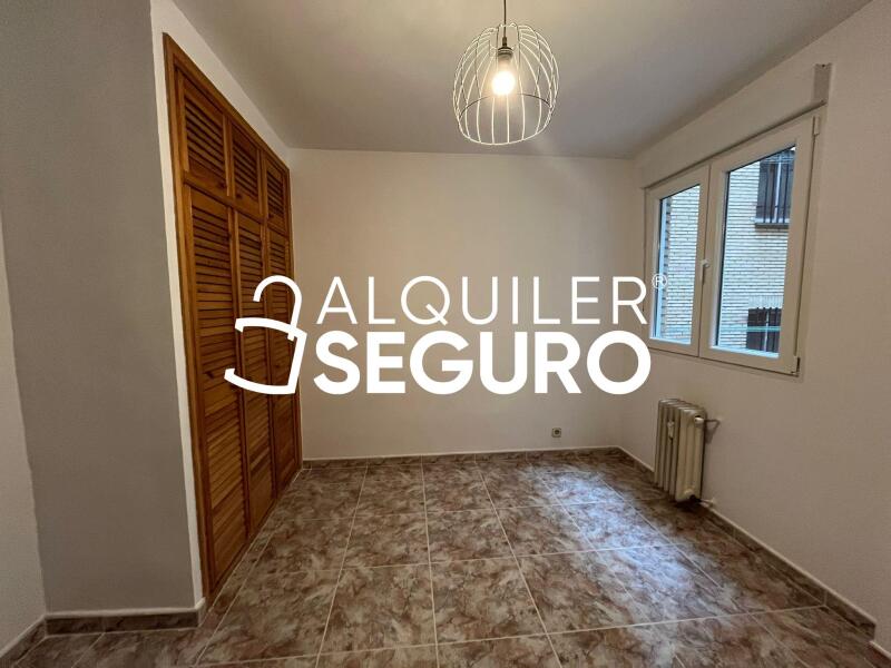 Inmueble en Calle Villa de arbancón, MADRID