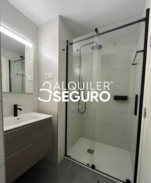 Inmueble en Calle Miguel Lopez de Legazpi, MADRID