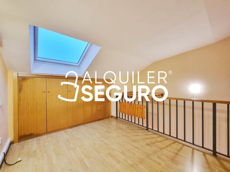 Inmueble en Calle Doctor Jose Maria Poveda , MADRID