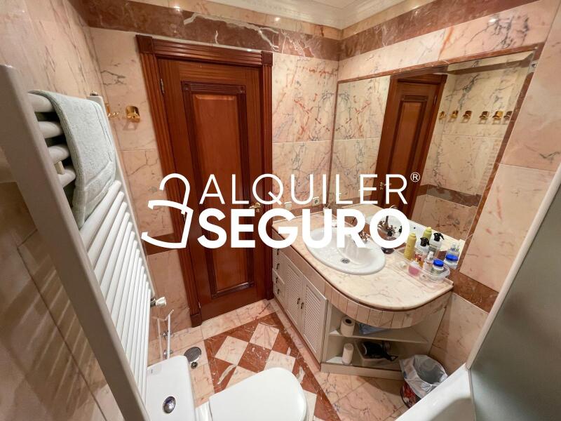 Inmueble en Calle de Fco. Largo Caballero, MADRID