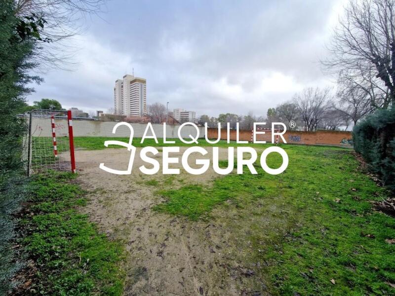 Inmueble en Calle de Ocaña, MADRID