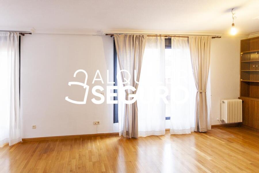 Inmueble en Calle de Carnicer, MADRID