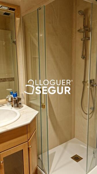 Inmueble en Calle Les Gatoses, BARCELONA