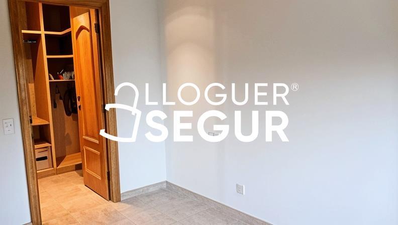 Inmueble en Calle Les Gatoses, BARCELONA