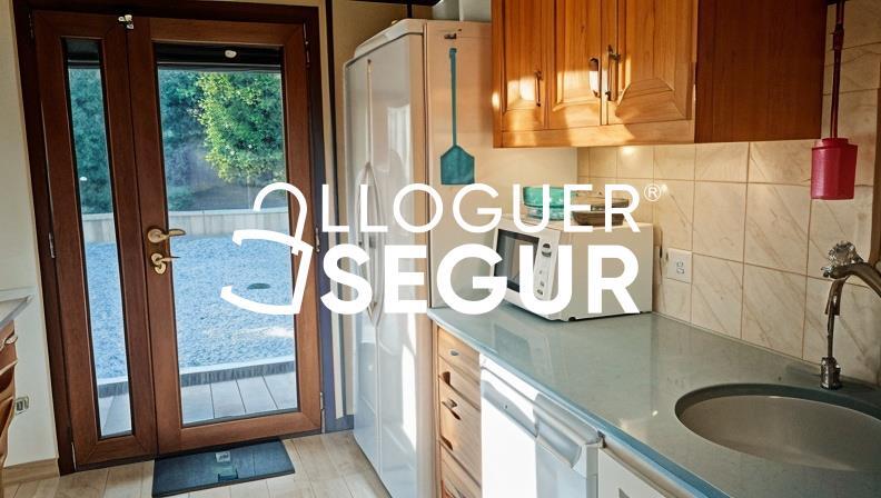 Inmueble en Calle Les Gatoses, BARCELONA