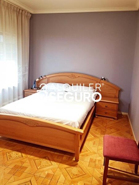 Apartment - 2 bed, 120m² in MADRID - Image 5