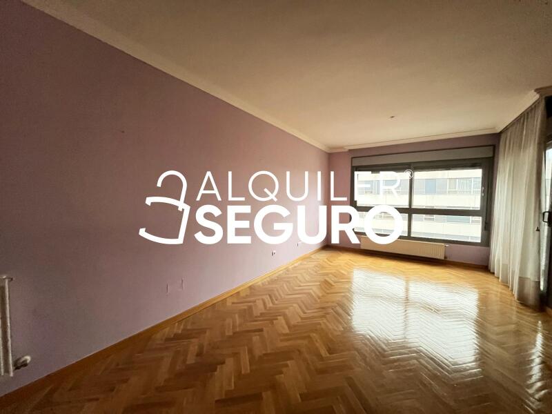 Inmueble en Calle  Antonio Gades, MADRID