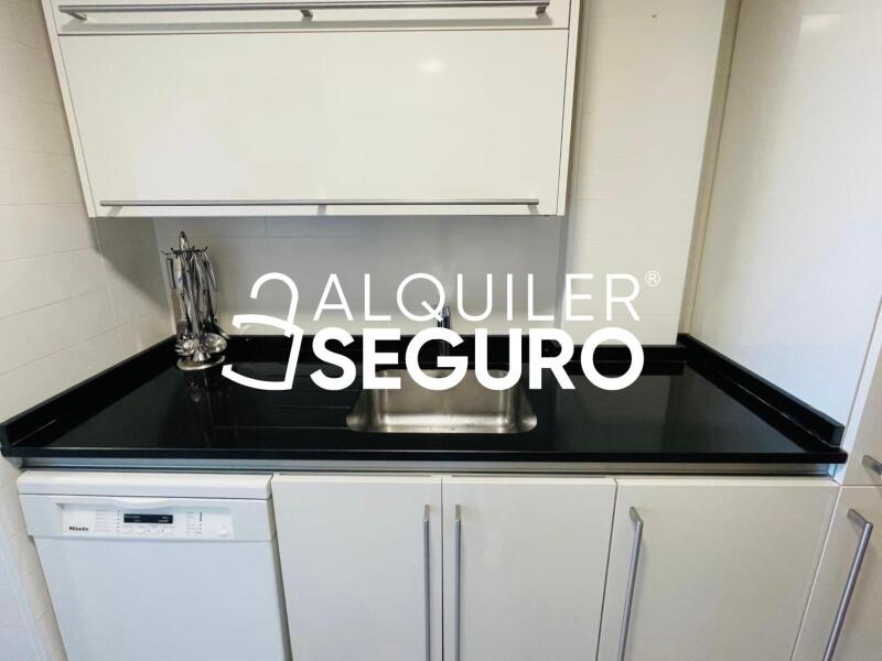 Inmueble en Calle  Antonio Gades, MADRID