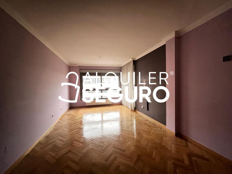 Inmueble en Calle  Antonio Gades, MADRID