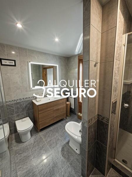 Inmueble en Calle de Cartaya, MADRID