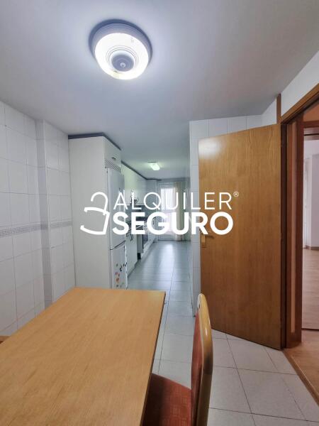 Inmueble en Avenida Isabel de Farnesio, MADRID