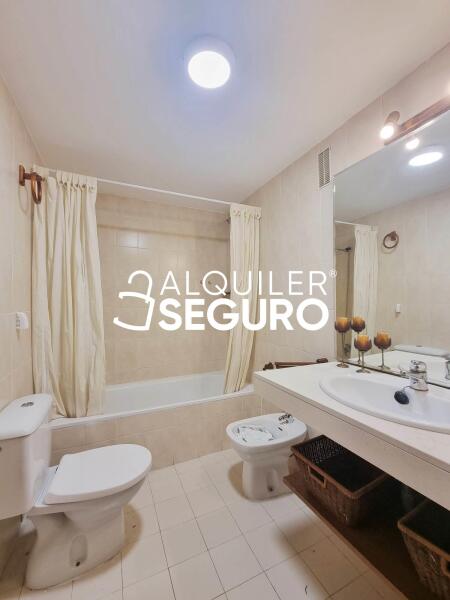 Inmueble en Avenida Isabel de Farnesio, MADRID