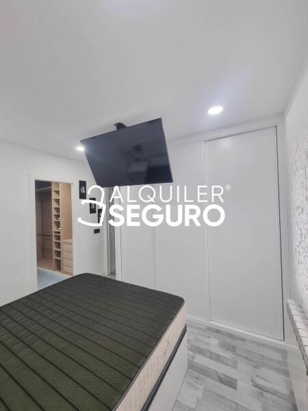 Inmueble en Calle Siete Picos, MADRID