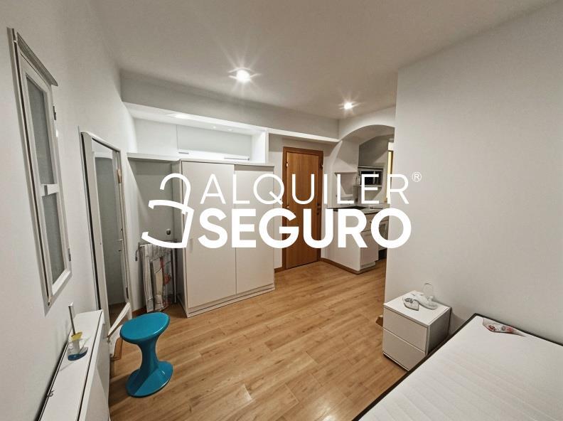 Inmueble en Calle Bastero, MADRID