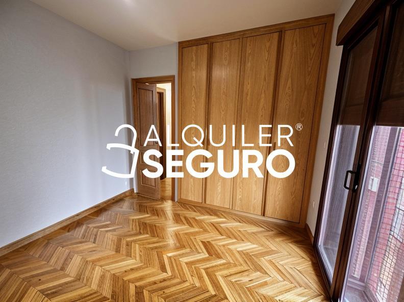 Inmueble en Calle Ibiza, MADRID