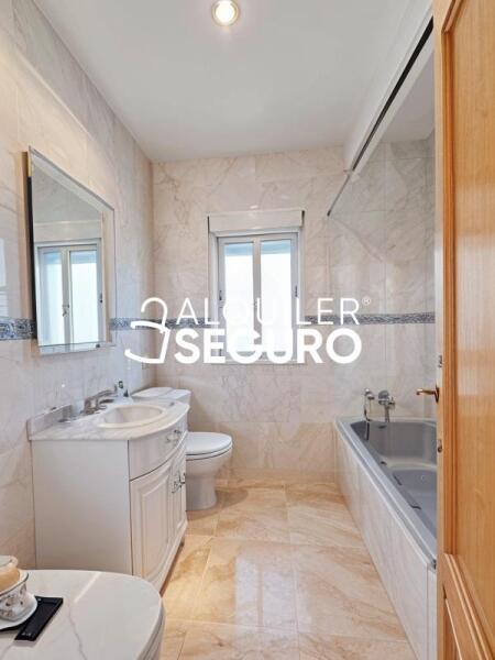 Inmueble en Carretera Valdemorrillo, MADRID