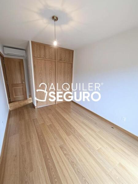 Inmueble en Calle Ronda Poniente, MADRID