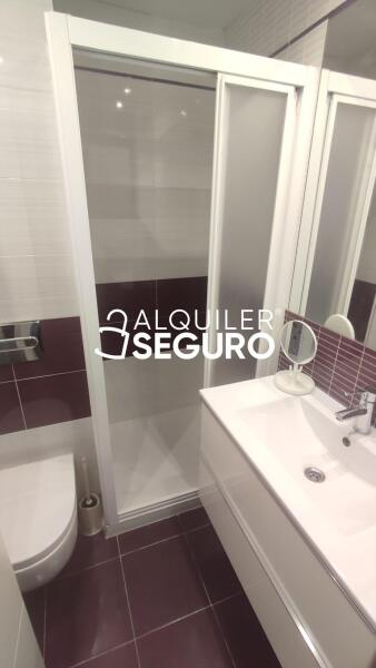 Inmueble en Calle de Melchor Fernandéz Almagro , MADRID