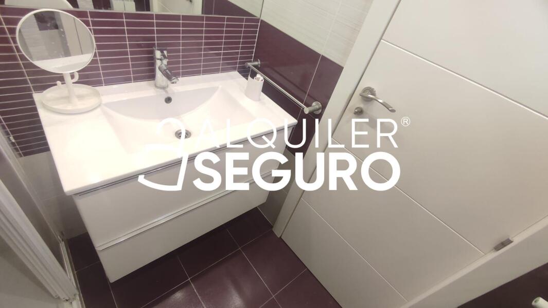 Inmueble en Calle de Melchor Fernandéz Almagro , MADRID