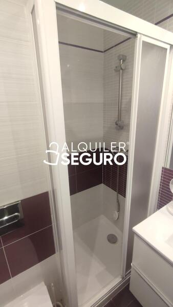 Inmueble en Calle de Melchor Fernandéz Almagro , MADRID