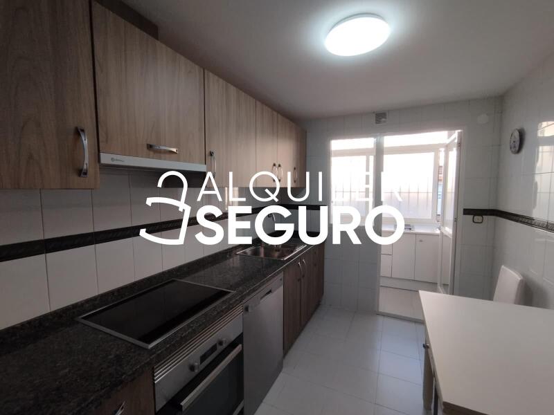 Inmueble en Avenida Margaritas., MÁLAGA