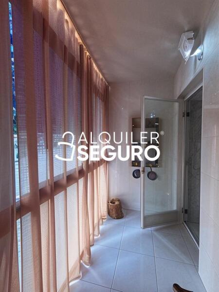 Inmueble en Calle Nuevo Baztan, MADRID