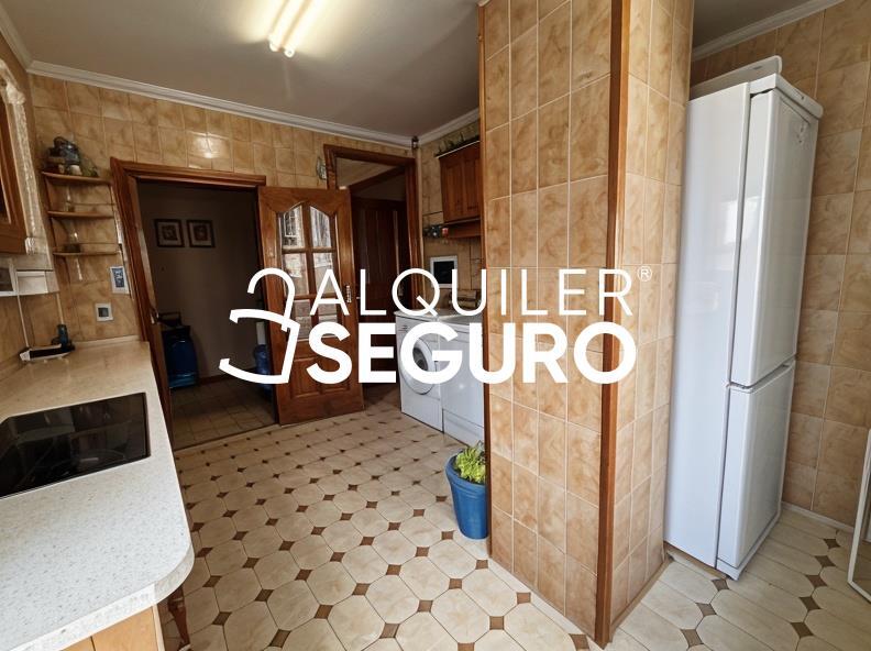 Inmueble en Calle Aldeanueva de la Vera , MADRID