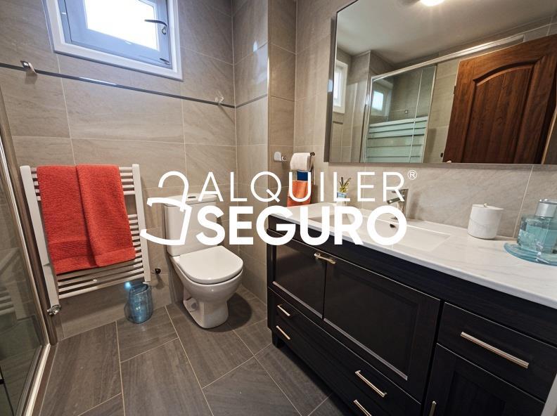 Inmueble en Calle Aldeanueva de la Vera , MADRID