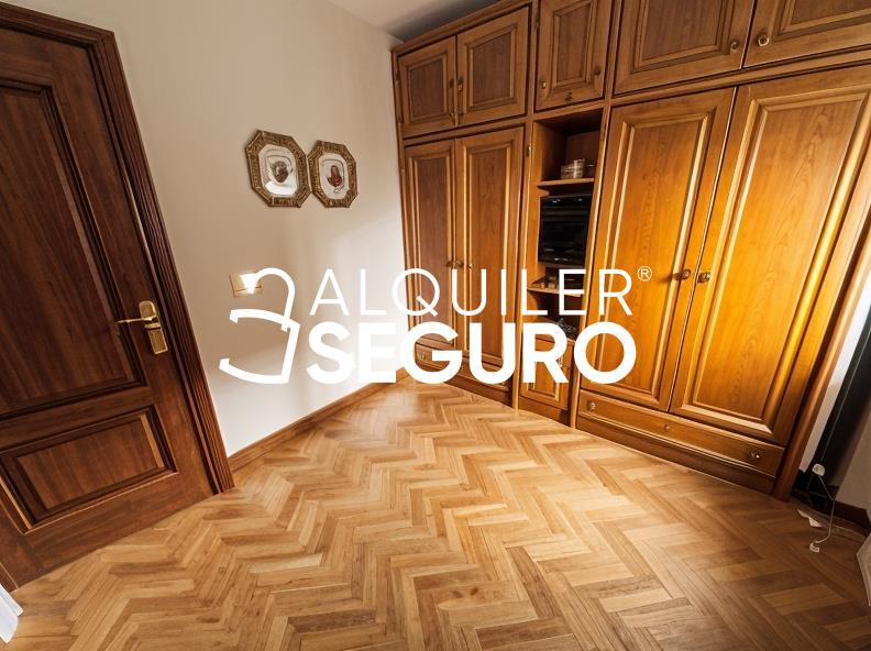 Inmueble en Calle Aldeanueva de la Vera , MADRID