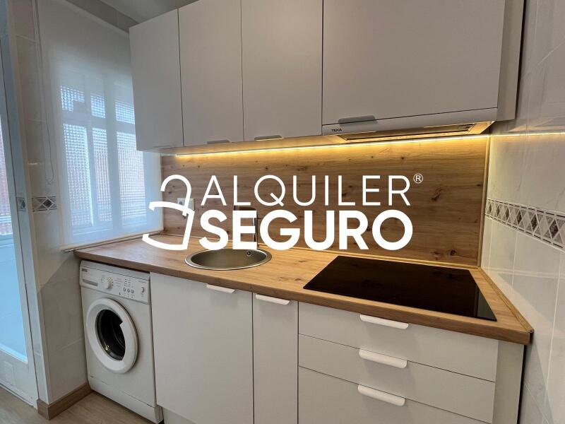 Inmueble en Calle Venancio Martín , MADRID