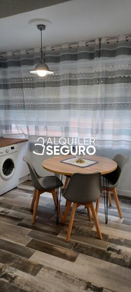 Inmueble en Calle Nardos, MADRID