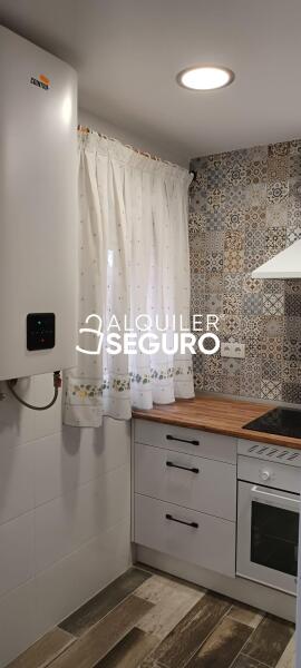 Inmueble en Calle Nardos, MADRID