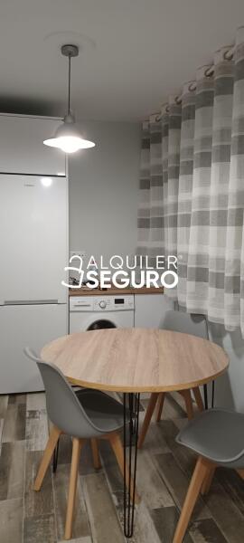 Inmueble en Calle Nardos, MADRID