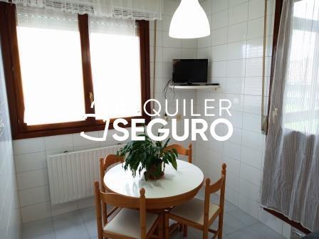 Inmueble en Calle Pintor Jesus Apellaniz, ÁLAVA-ARABA