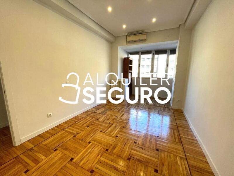 Inmueble en Avenida del Mediterraneo , MADRID