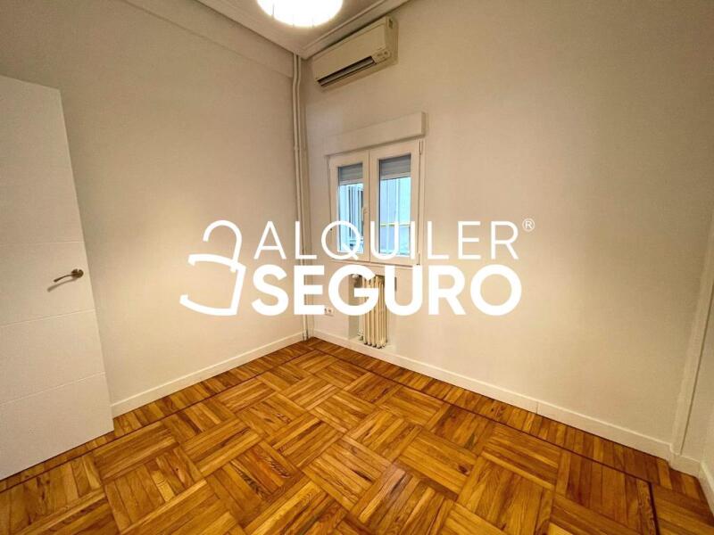 Inmueble en Avenida del Mediterraneo , MADRID