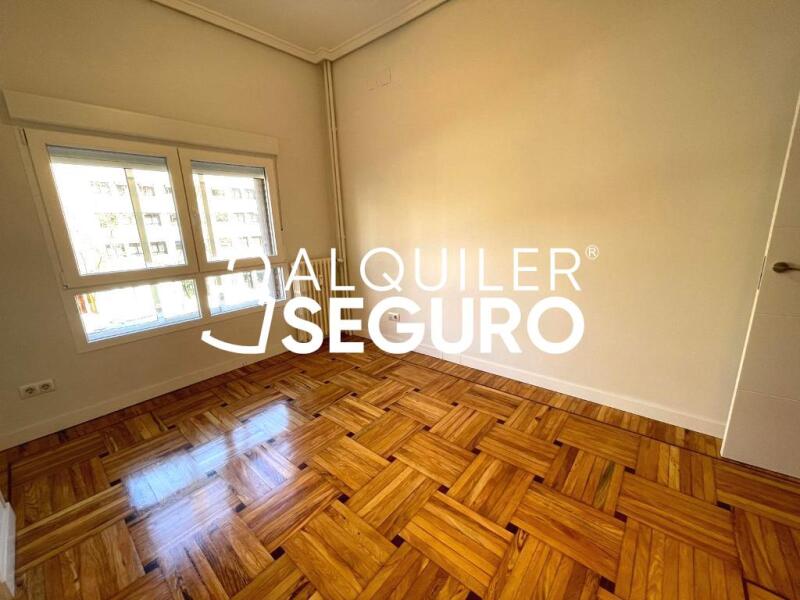 Inmueble en Avenida del Mediterraneo , MADRID