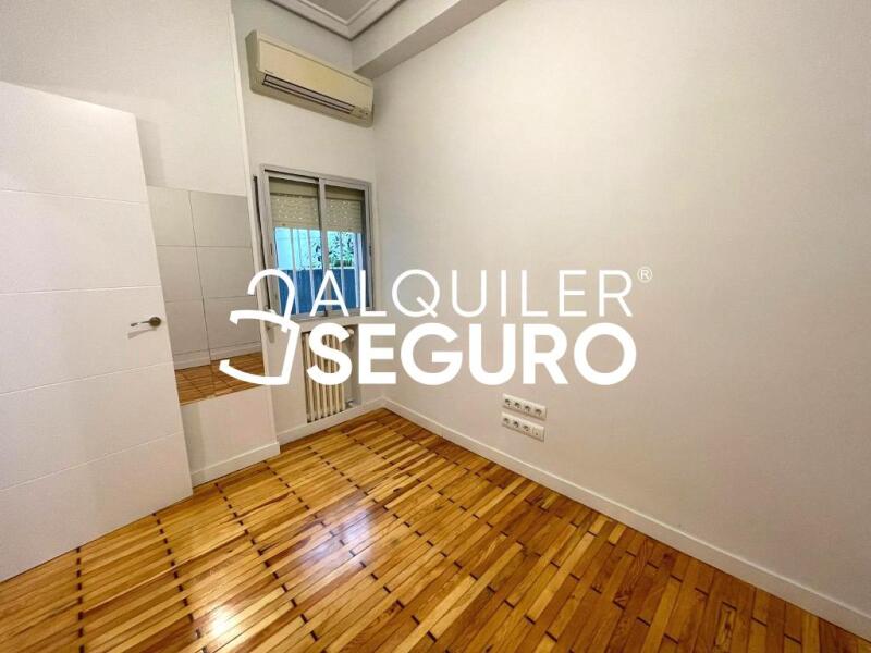 Inmueble en Avenida del Mediterraneo , MADRID