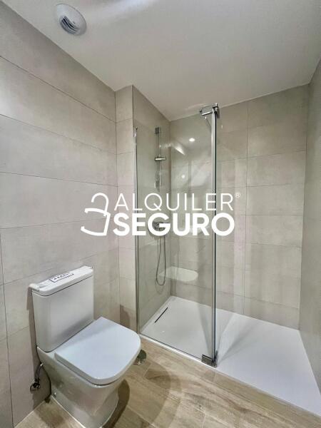 Piso en Calle Tres de abril , COBEÑA MADRID