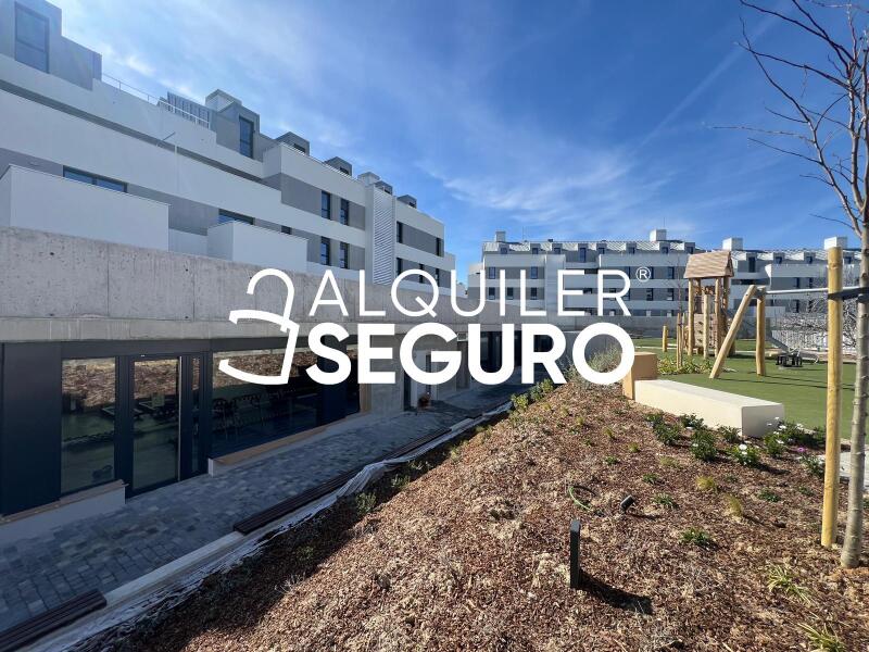 Piso en Calle Tres de abril , COBEÑA MADRID