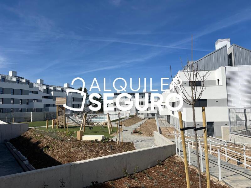 Piso en Calle Tres de abril , COBEÑA MADRID