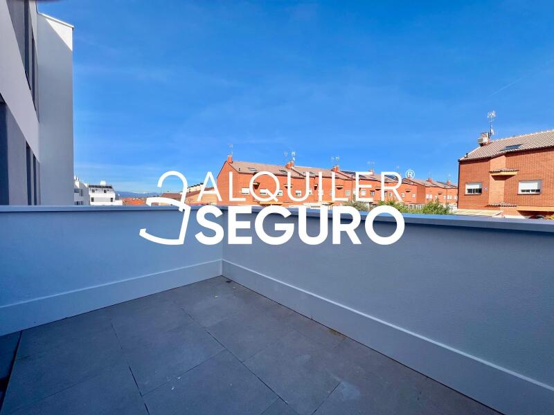 Piso en Calle Tres de abril , COBEÑA MADRID