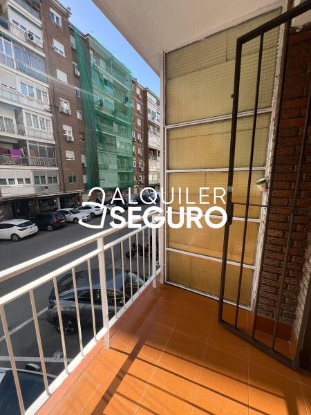 Piso en Calle Esteban Mora, MADRID MADRID