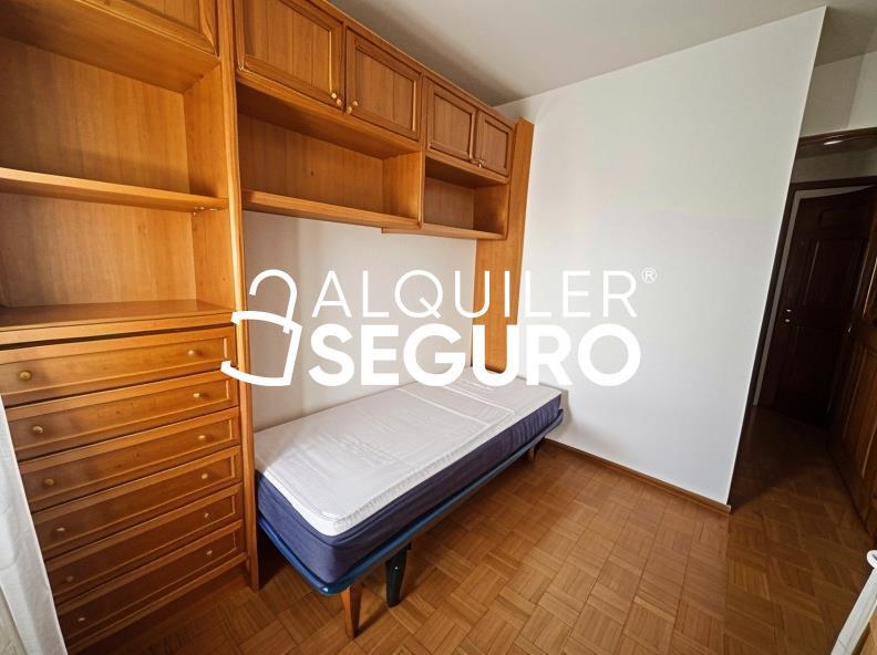 Piso en Calle Yébenes, MADRID MADRID