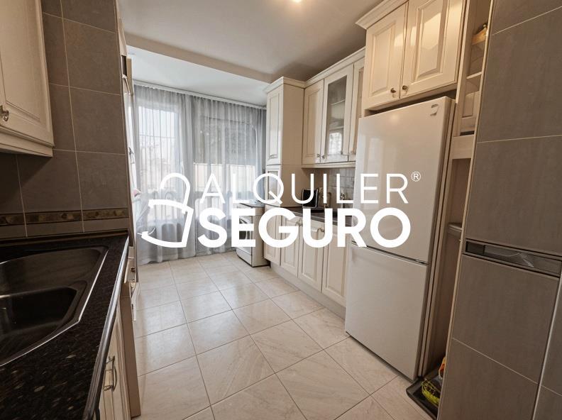 Piso en Calle Yébenes, MADRID MADRID