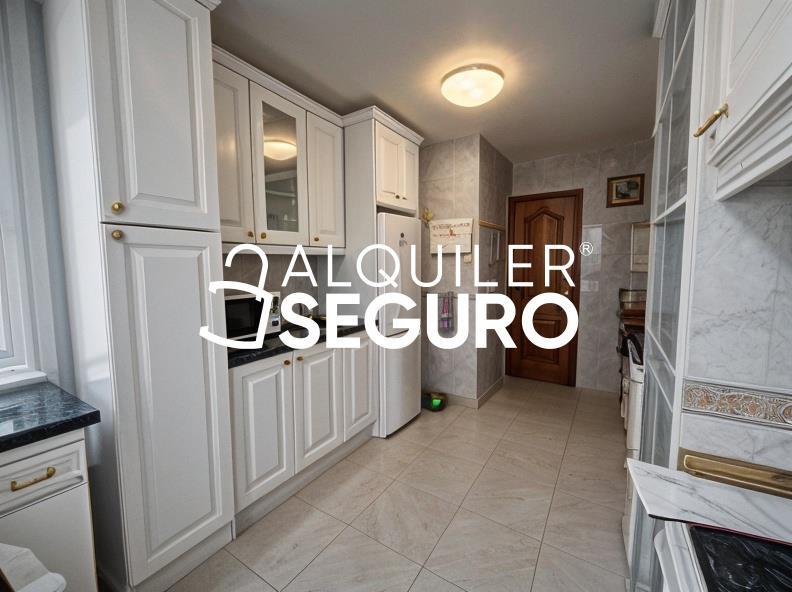 Piso en Calle Yébenes, MADRID MADRID