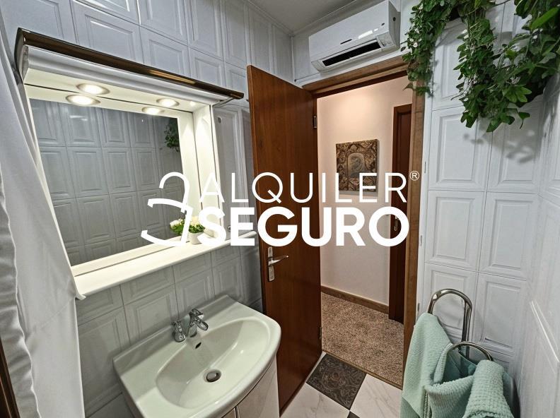 Inmueble en Calle Miguel de la roca, MADRID