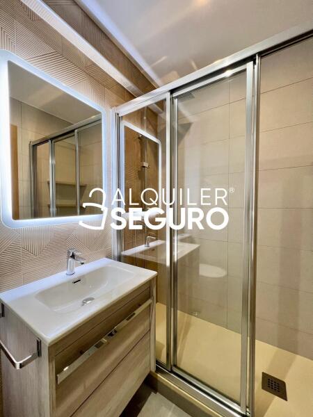 Inmueble en Avenida del Dr. Federico Rubio y Galí, MADRID